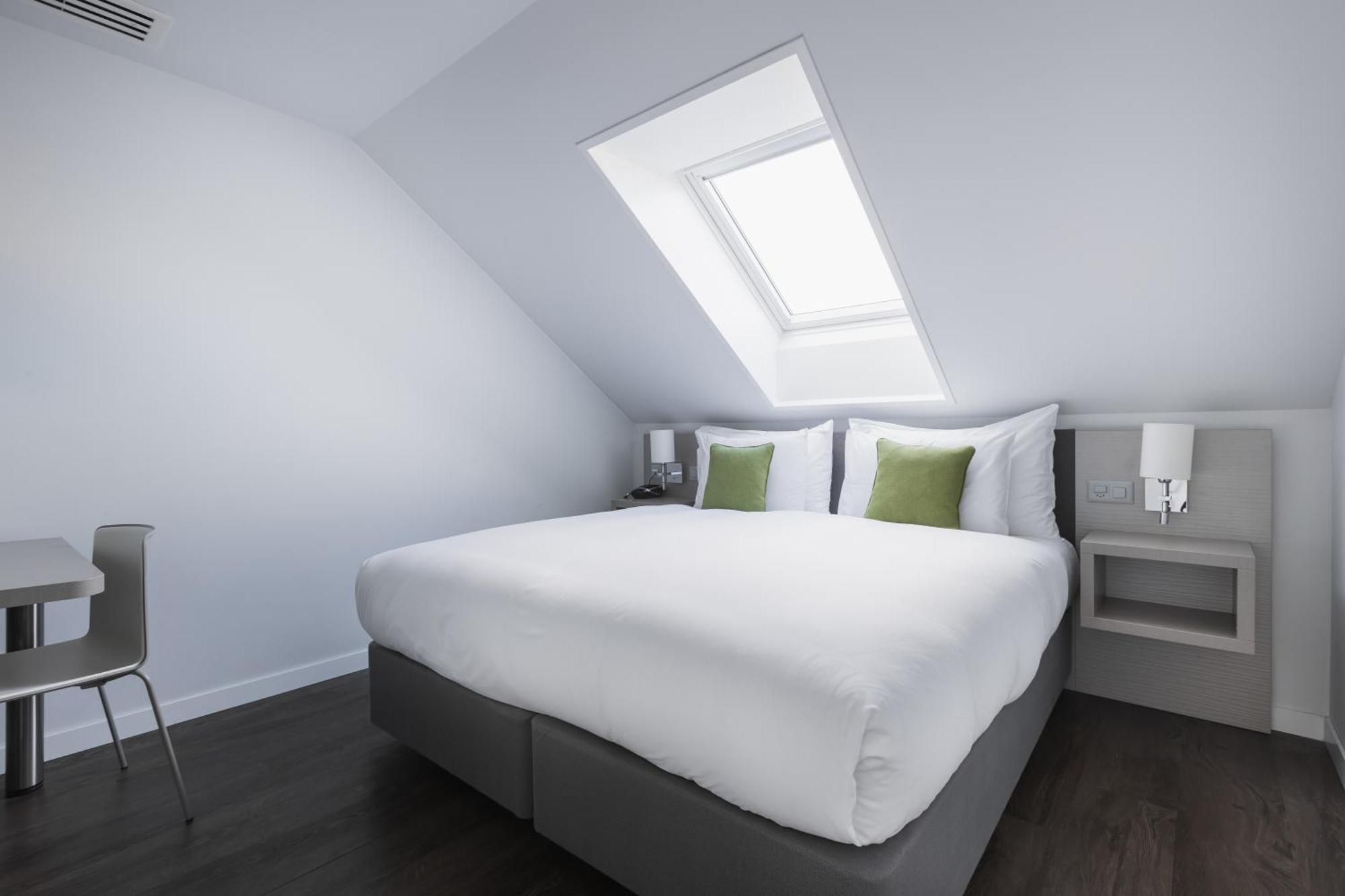 Base Nyon Quarto foto