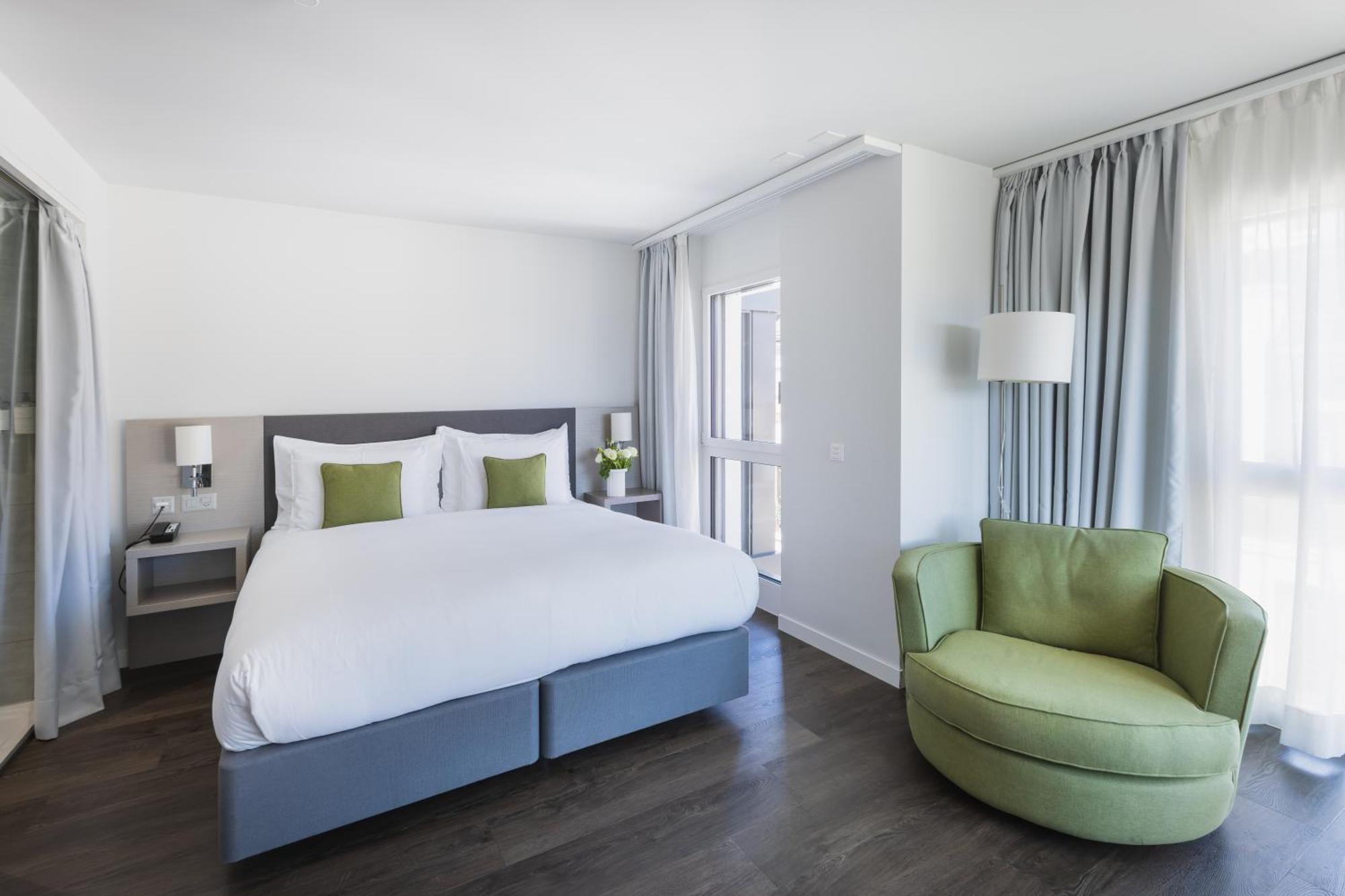 Base Nyon Quarto foto